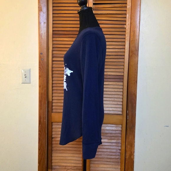 EUC Old Navy Women's Snowflake Graphic Thermal Tee Size XL - Picture 3 of 4